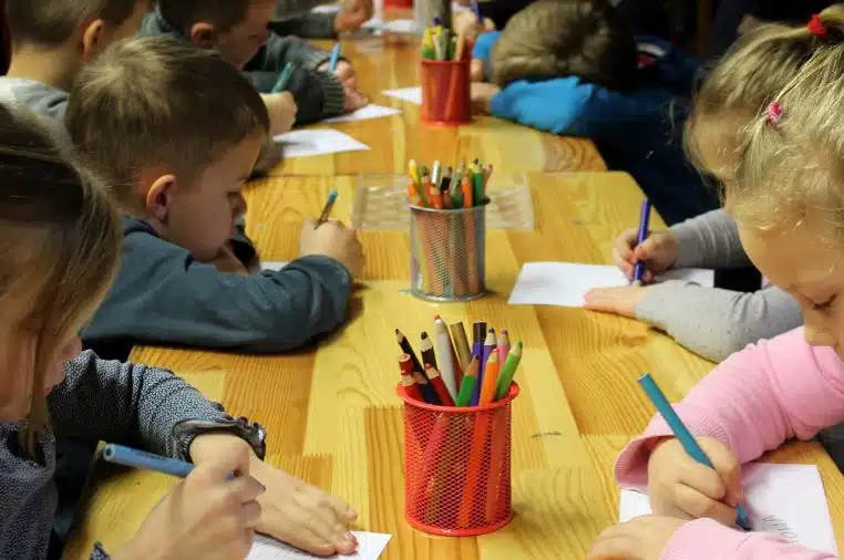 viol eleve ecole