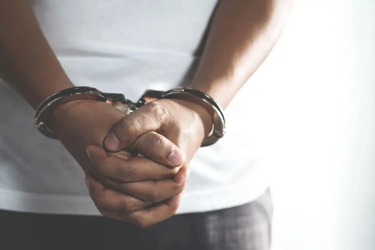 arrestation police france père tué fils (1)