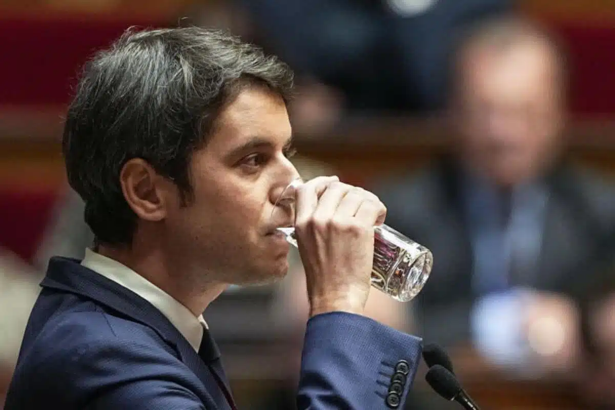 gabriel attal boisson (2)