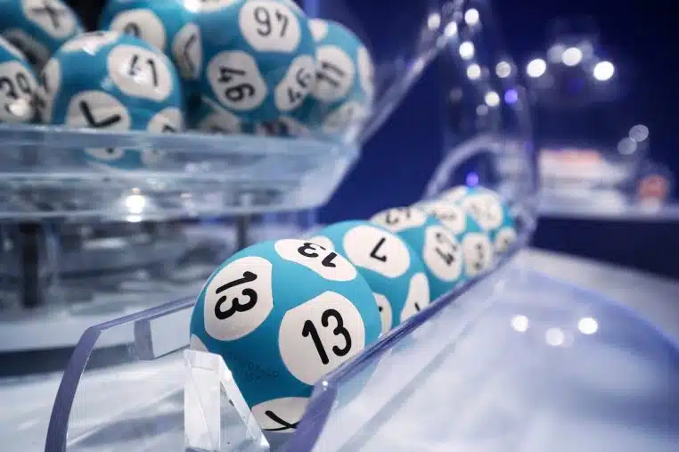 Loto jeu boules