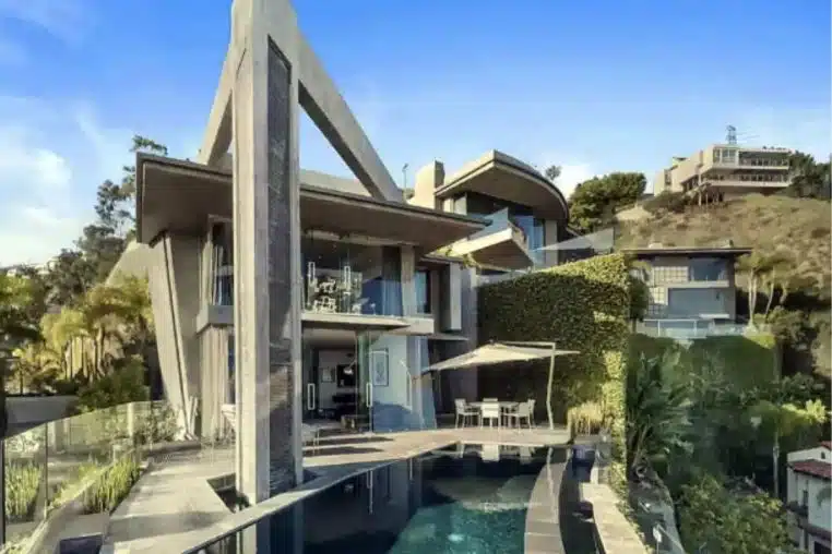 cyril hanouna maison (2)