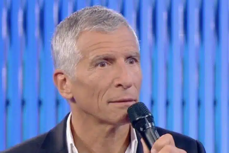 N'oubliez pas les paroles" : Nagui obligé de s'excuser après une grave erreur commise par la production