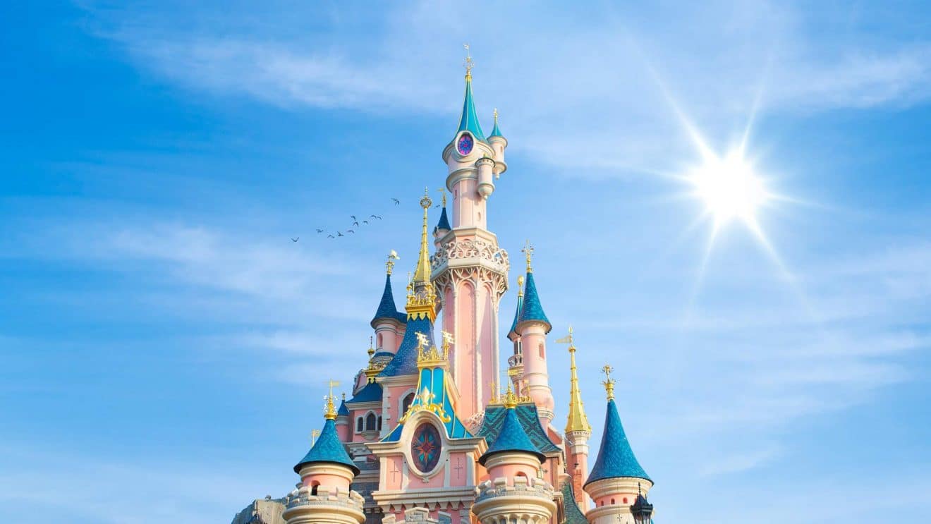 Image illustration Disneyland Paris paye 400 000 euros à cause d'une offre douteuse