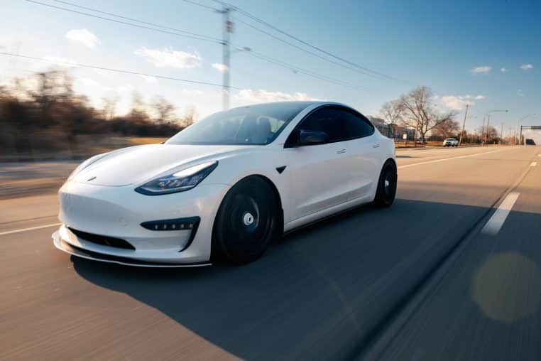 Tesla annonce l'arrivée de trois nouveaux modèles