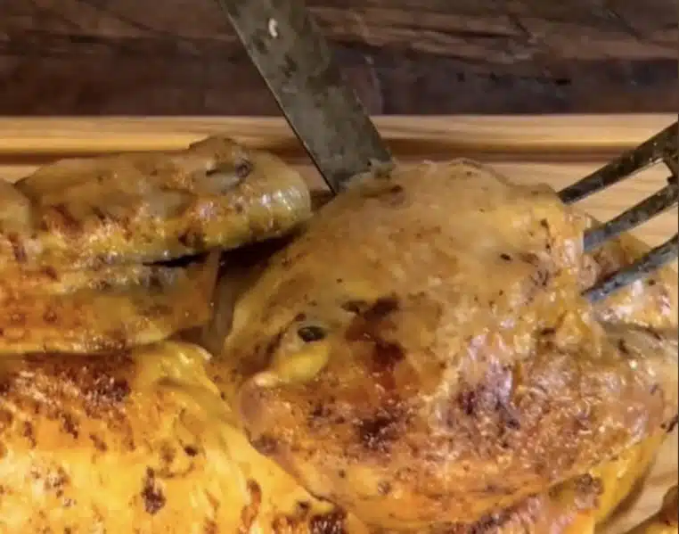 Image capture d'écran tuto comment découper un poulet