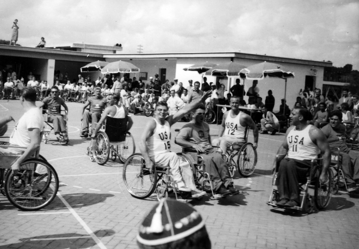 Paralimpiadi-di-Roma-1960-Incontro-di-basket