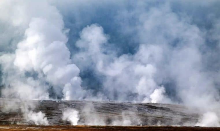 Source-chaude-Yellowstone-paysage