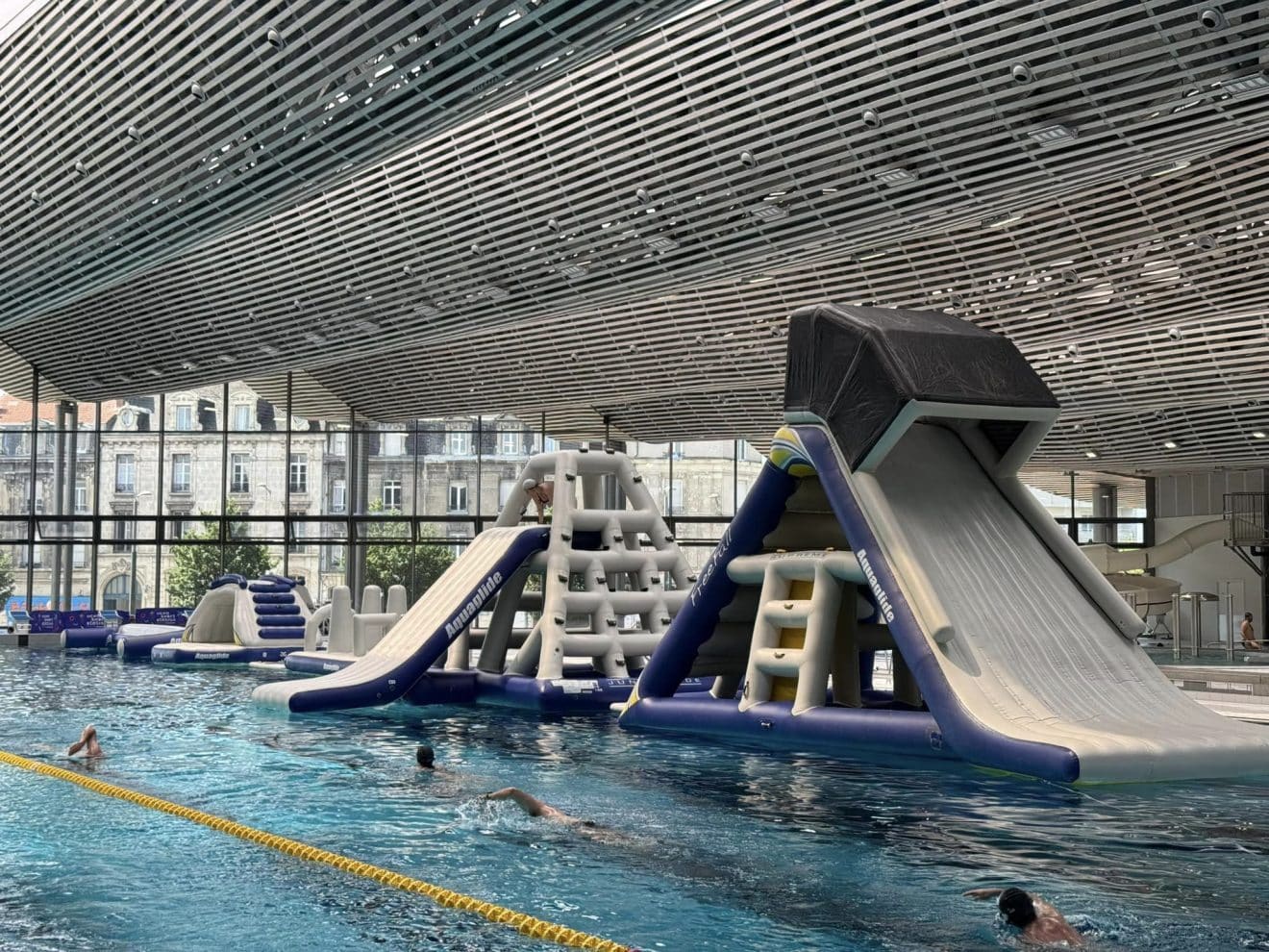 piscine-uscpa-reims-interdiction-moins-18-ans