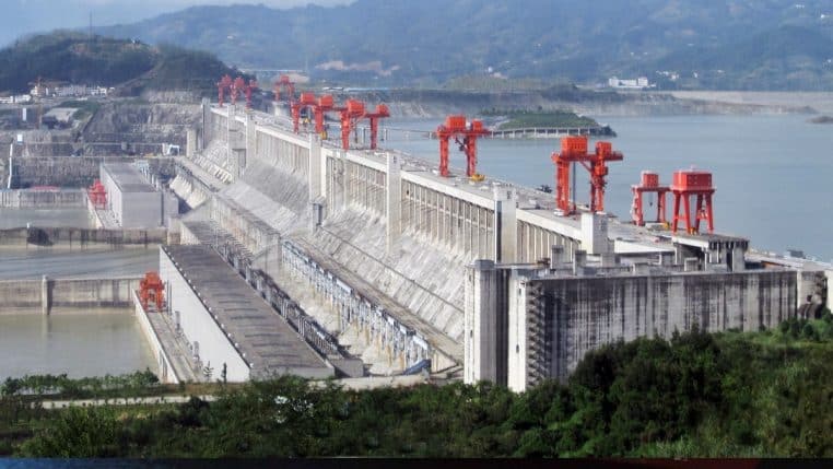 Barrage chinois ralentir terre