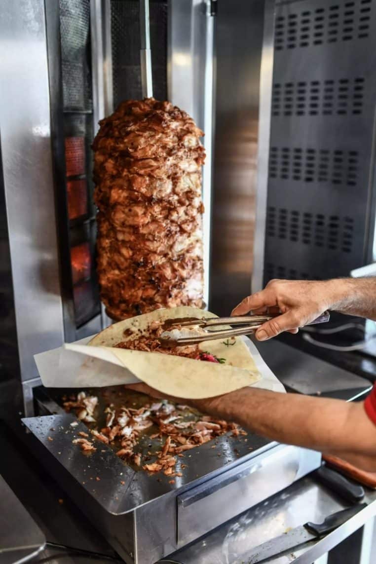 Kebab Usine Servi