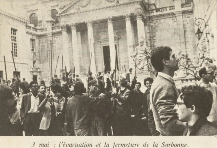 Photographie-d'étudiants-à-la-Sorbonne-Archives-nationales-SCAN001698