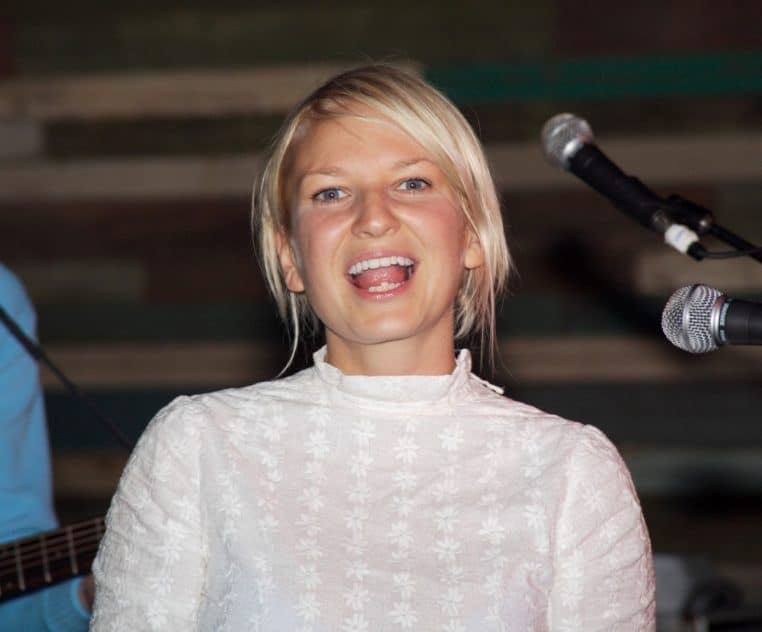 Sia-at-The-Parish-2006