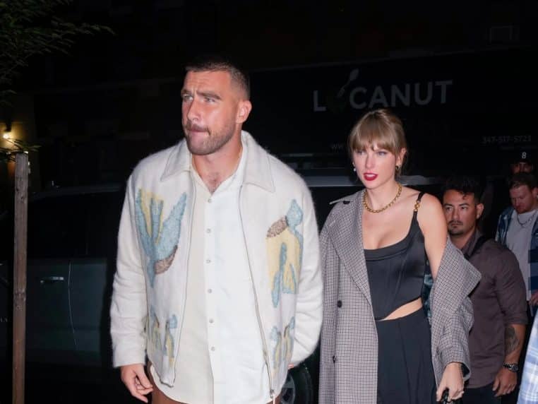 Taylor Swift Travis Kelce Couple