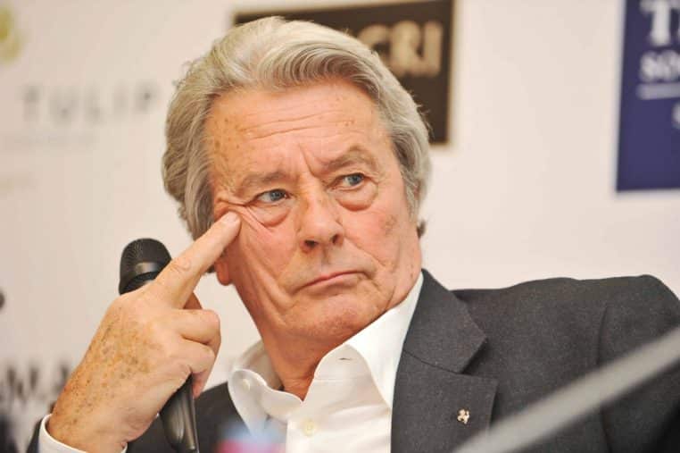 alain-delon-homosexuel-conquete-deovilees.jpg