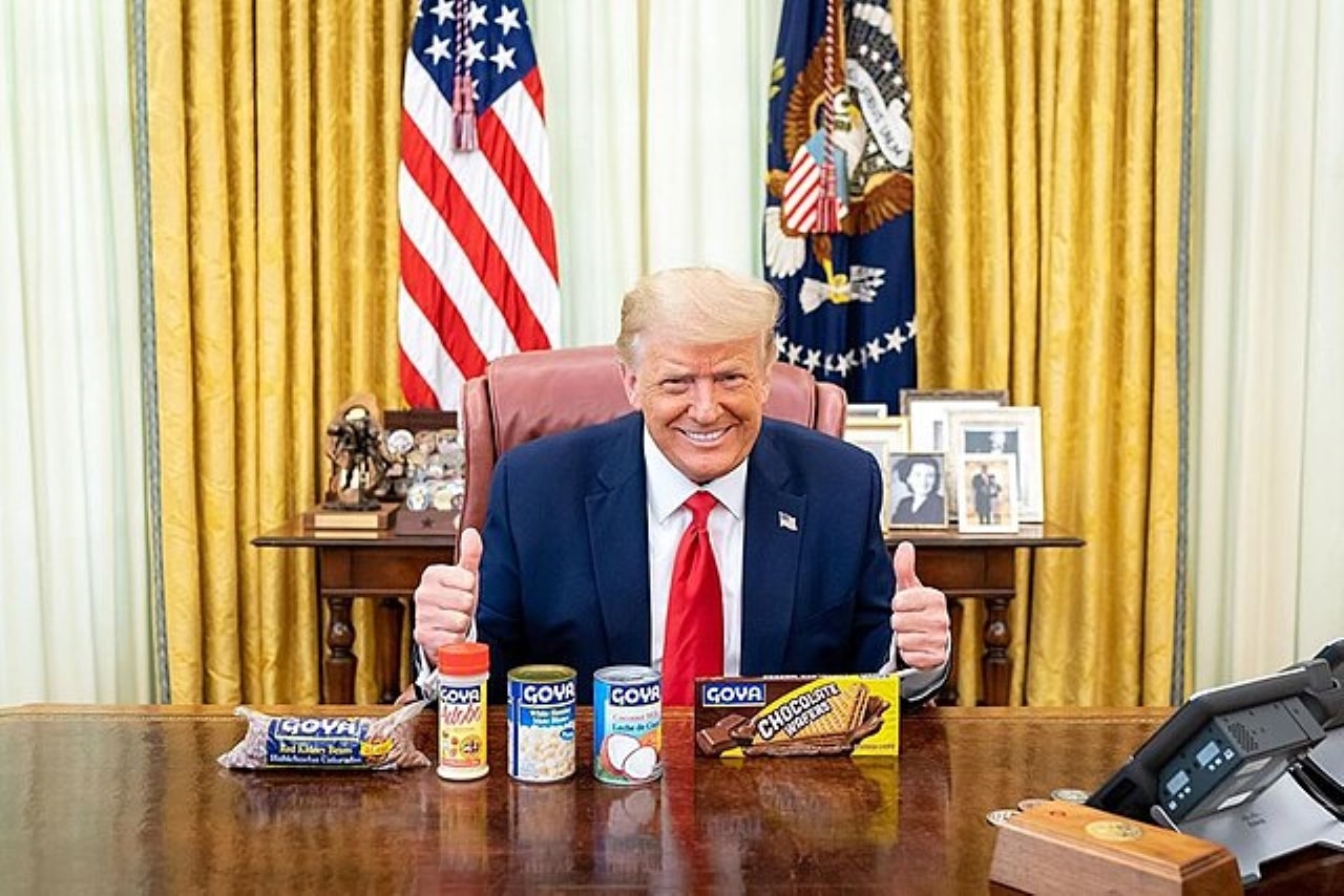 Donald-J-Trump-with-Goya-products-on-the-Resolute-Desk-in-the-White-House