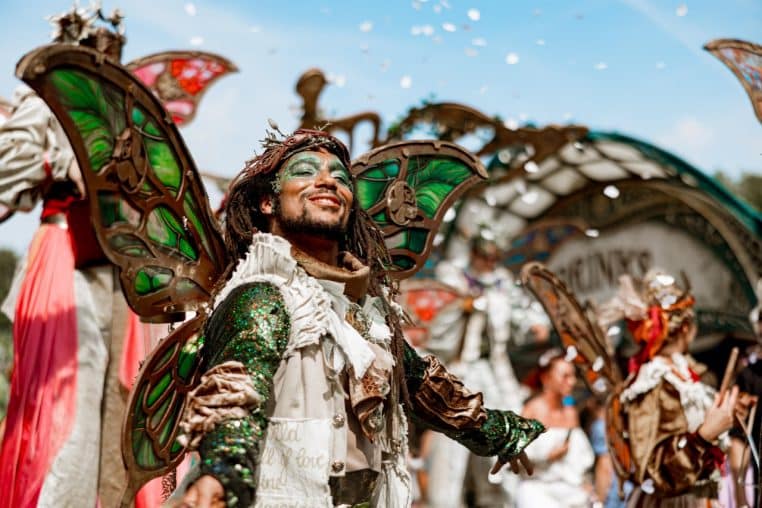 Le-roi-des-fées-prêt-à-enchanter-Tomorrowland