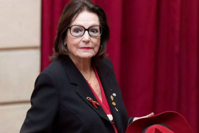 chanteuse Nana Mouskouri