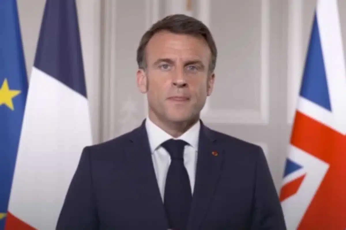 destitution president emmanuel macron