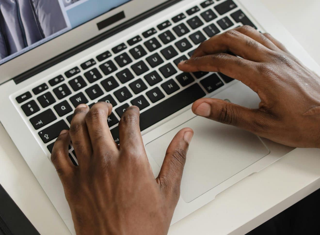 Un homme annonce sa mort sur LinkedIn