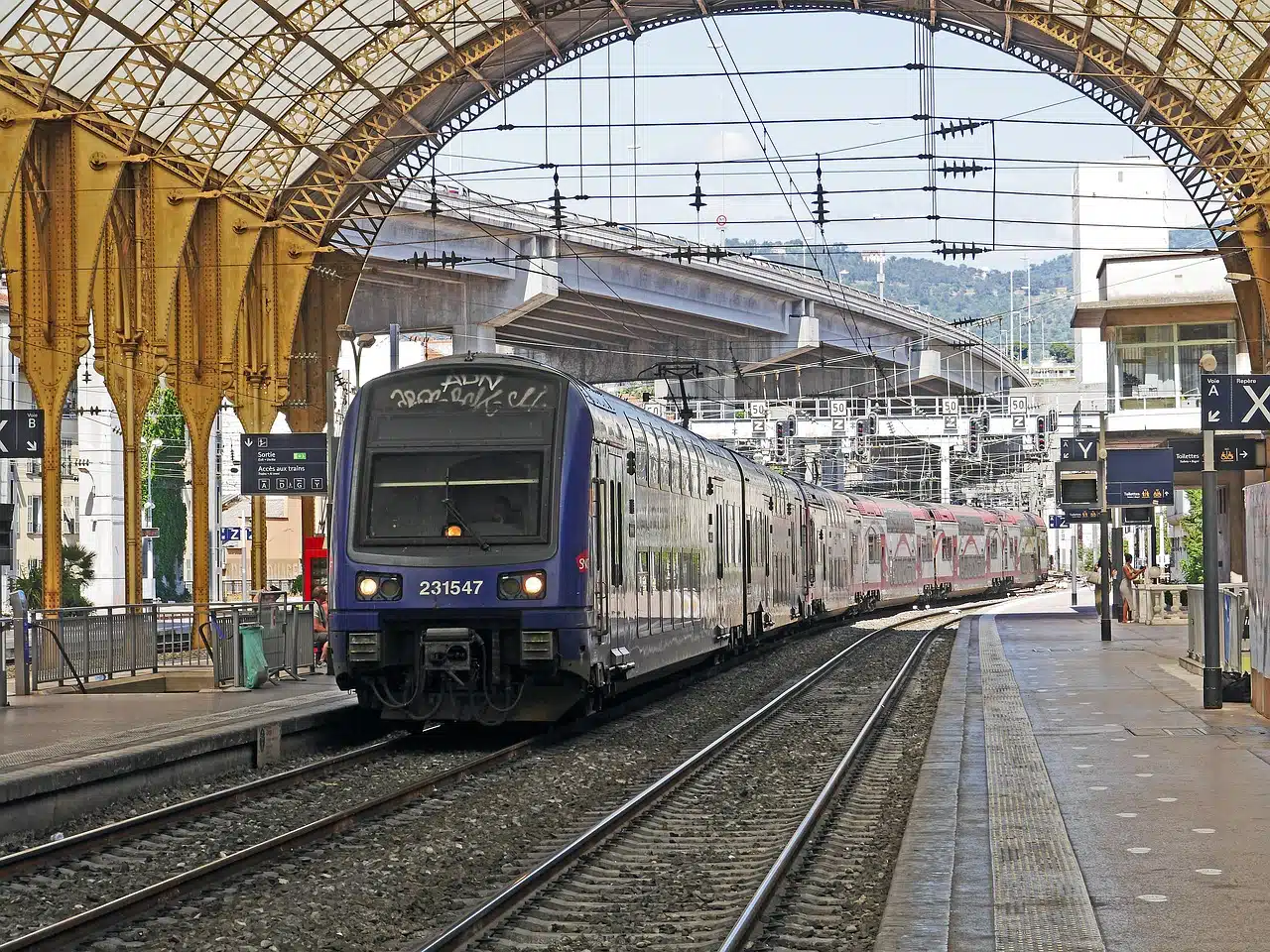 Une attaque à la hache dans le RER