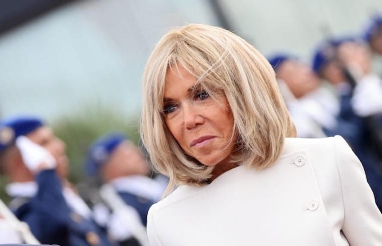 brigitte macron aurait complement changee