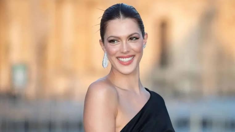 iris mittenaere ex condamne - copie