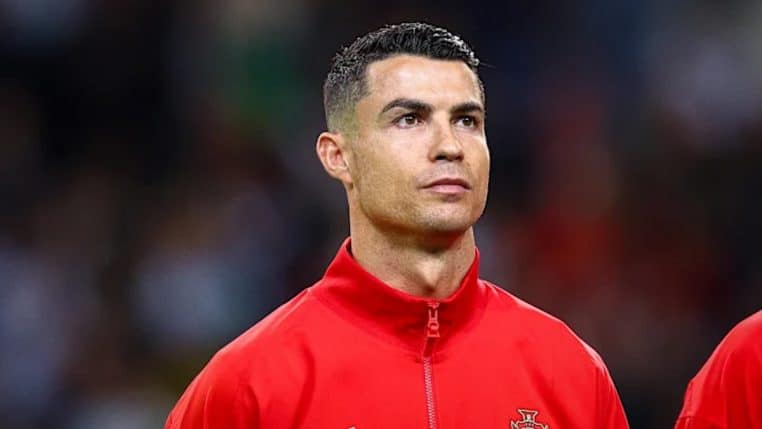 ronaldo pourquoi porte jamais barbe