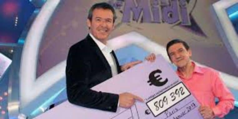 Jean-Luc Reichmann ému, il fait de rares confidences sur sa famille