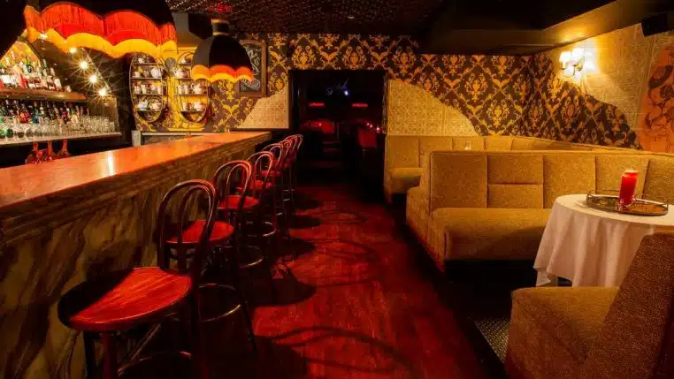 Bordel interieur