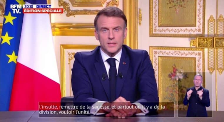 emmanuel macron cache décor allocuation