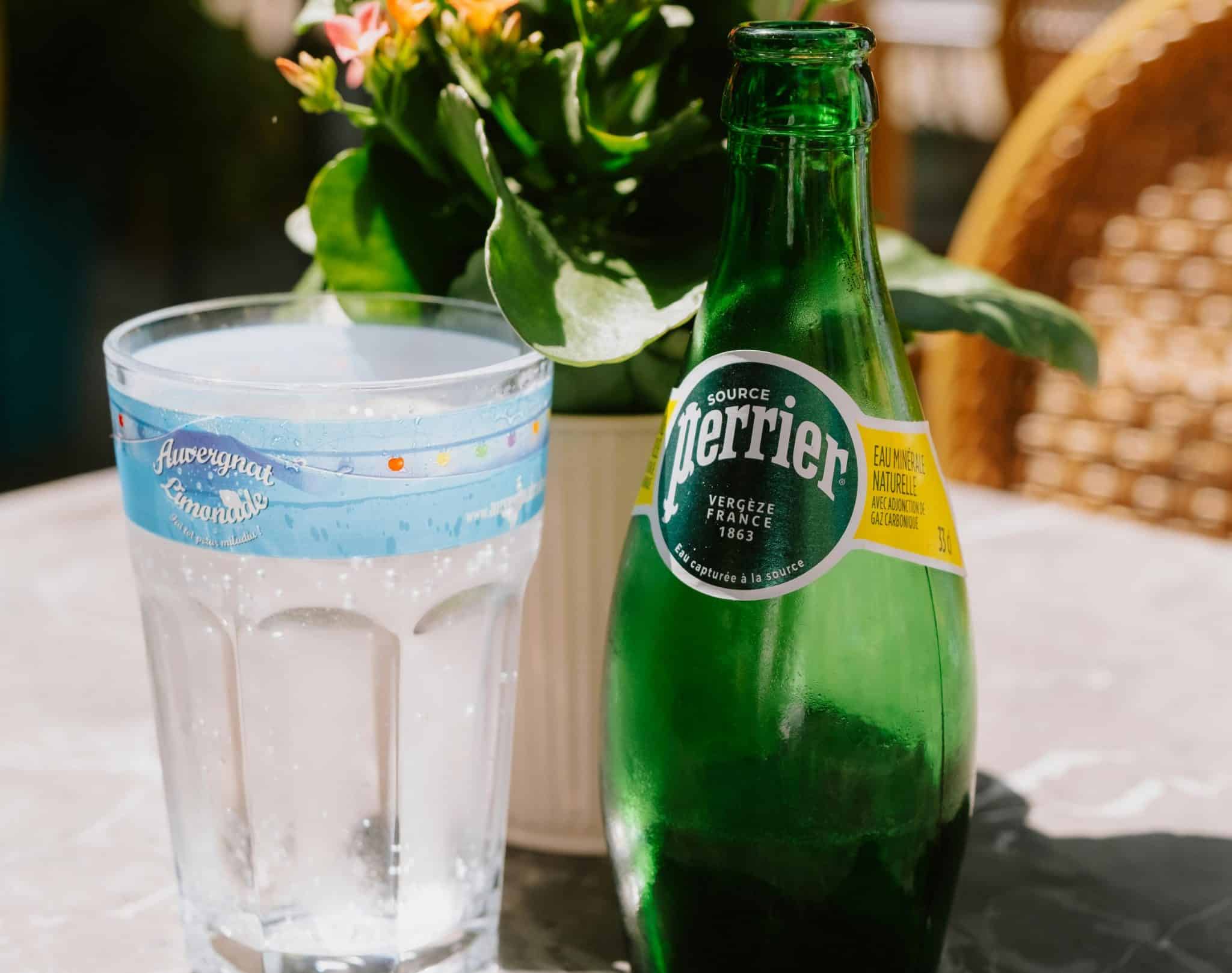 Présence de germes dans l'eau Perrier ?