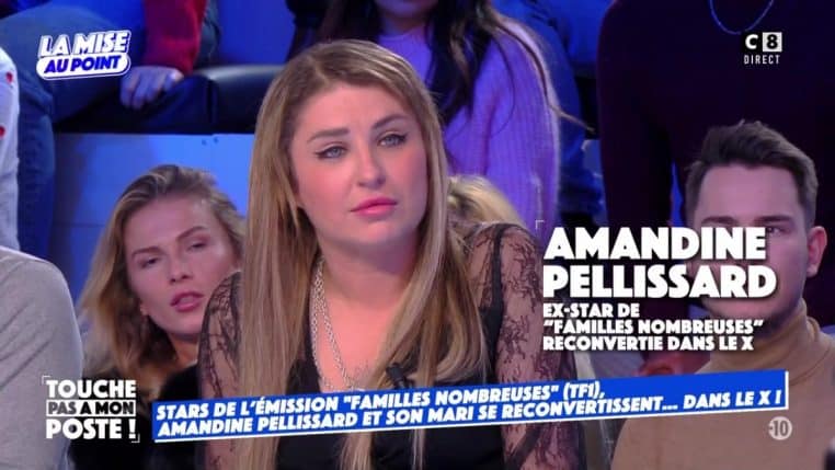 Amandine Pellissard sur le point de quitter la France, elle s'explique