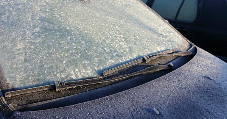 Voiture Parebrise glace