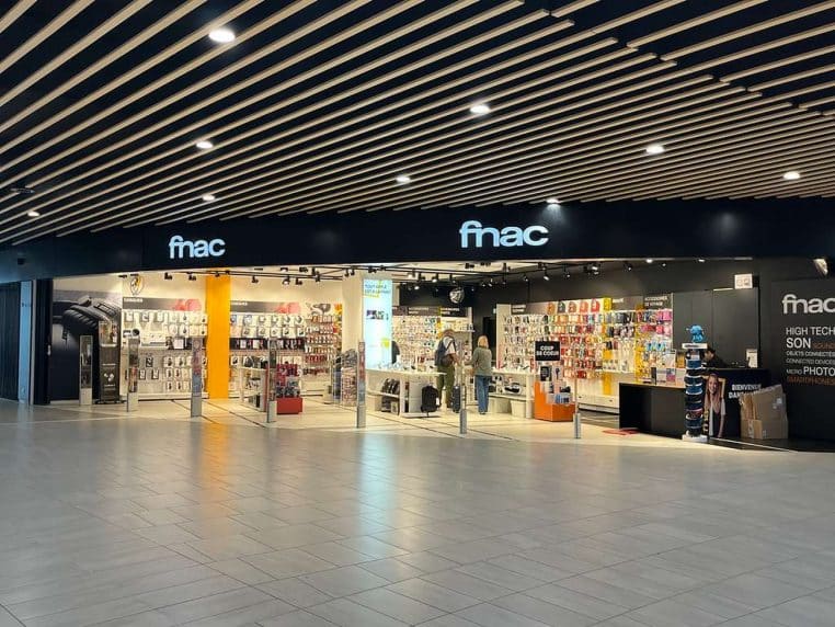 Fermeture de la Fnac des Champs-Élysées