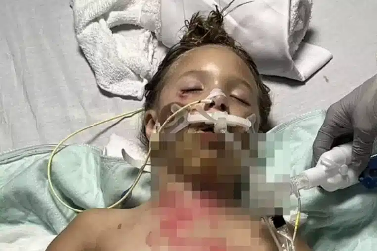 Fille hopital blessures