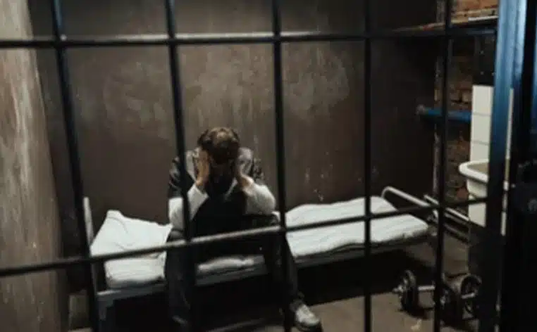 prison Darmanin tablettes