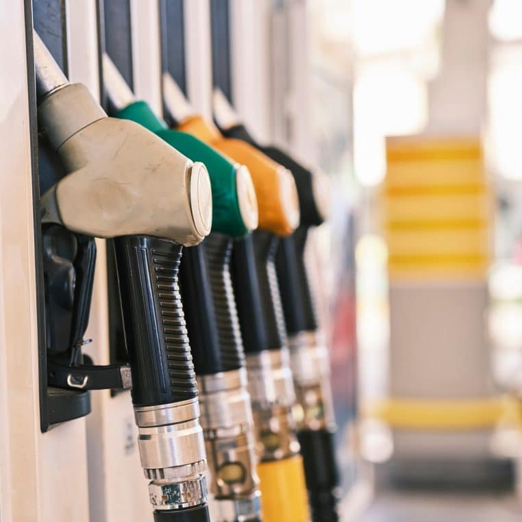 Prix du carburant : hausse du diesel, baisse de l'essence