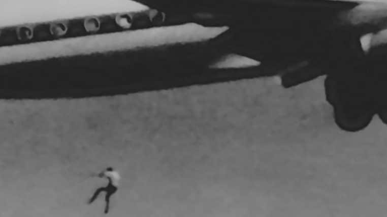 Garcon mort avion