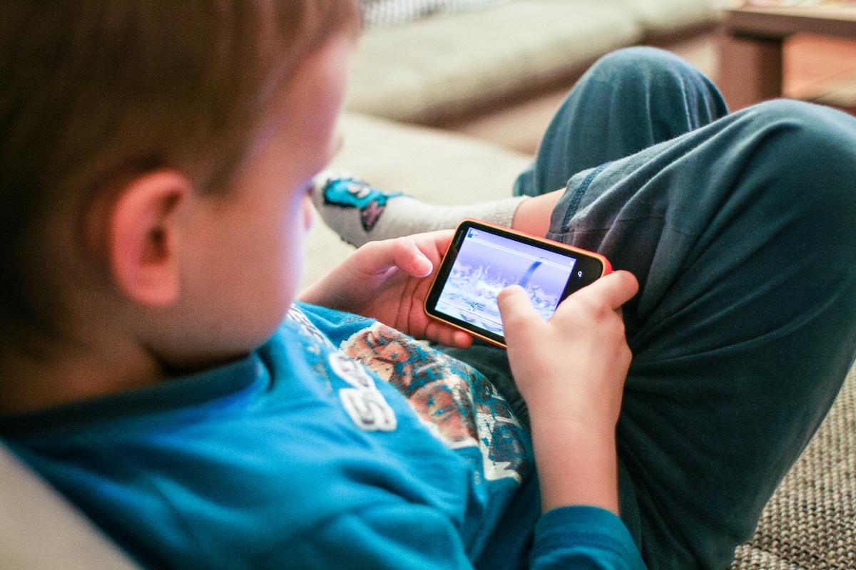 enfant de 9 ans se suicide après avoir été privé de téléphone