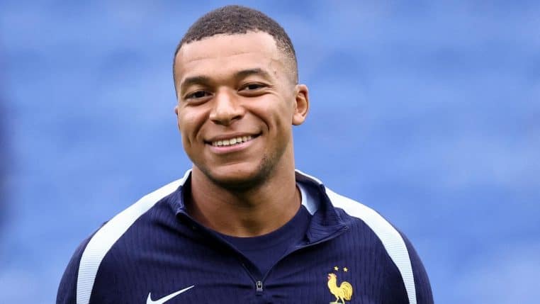 kymian mbappe drague par candidate tele realite