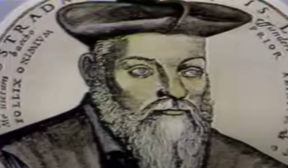 Mort du pape François : cette étonnante prédiction de Nostradamus faite il y a 500 ans sur l'identité de son successeur